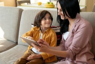 Pengaruh dukungan ibu kepada anak